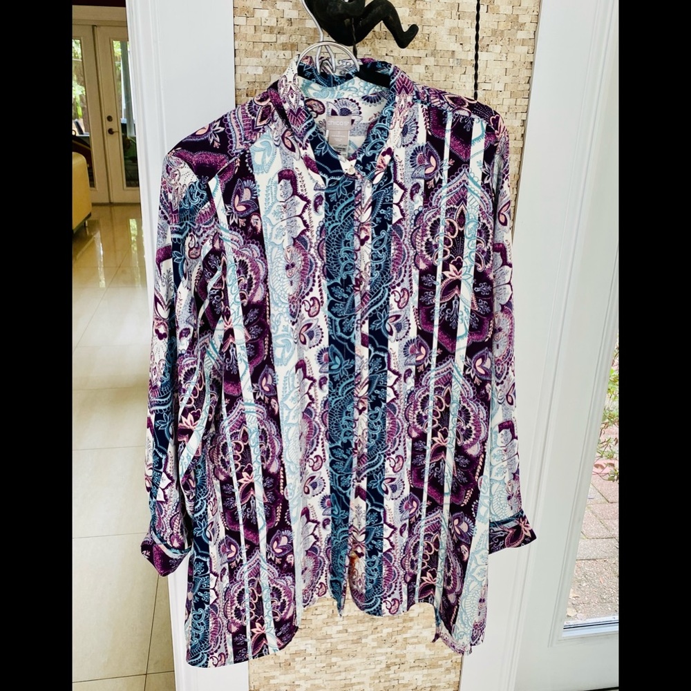 Chico s loopse fitting blouse